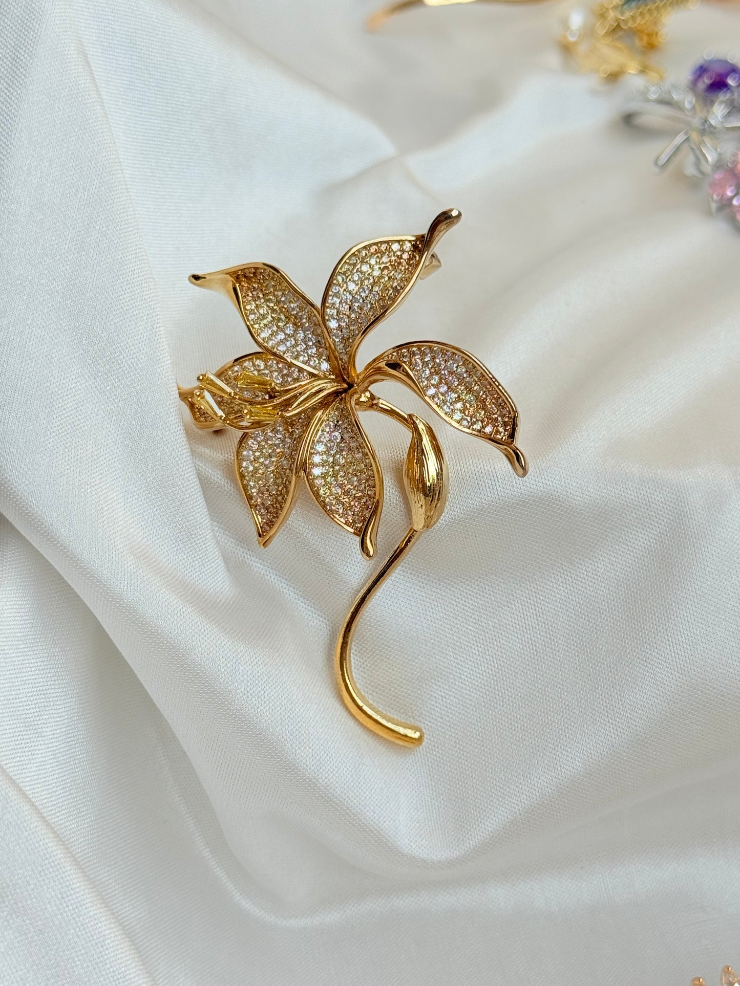 Rapunzel Shine Brooch