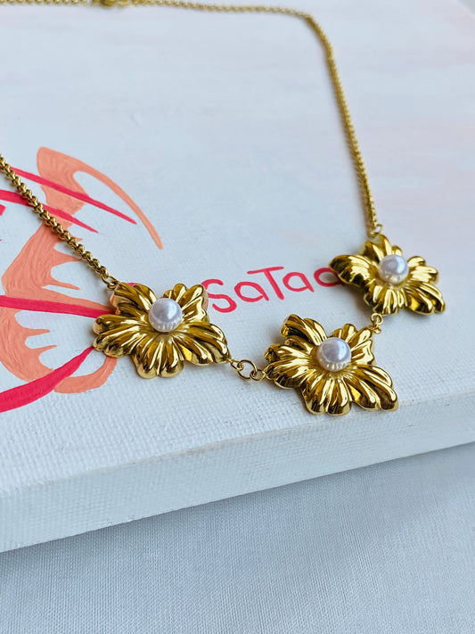 Flowers Harmony Necklace
