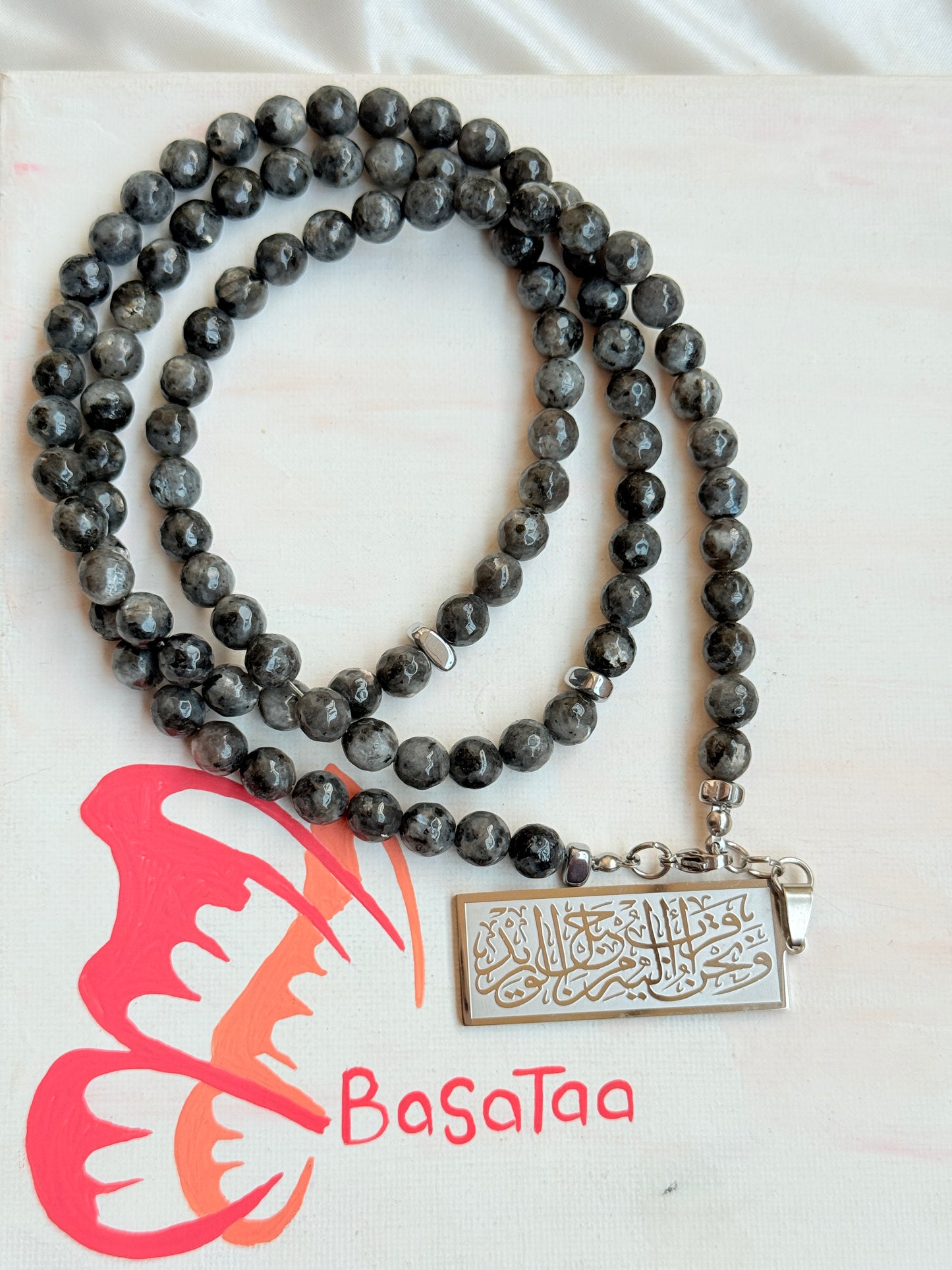 Wearable Grayish Sebha & Necklace