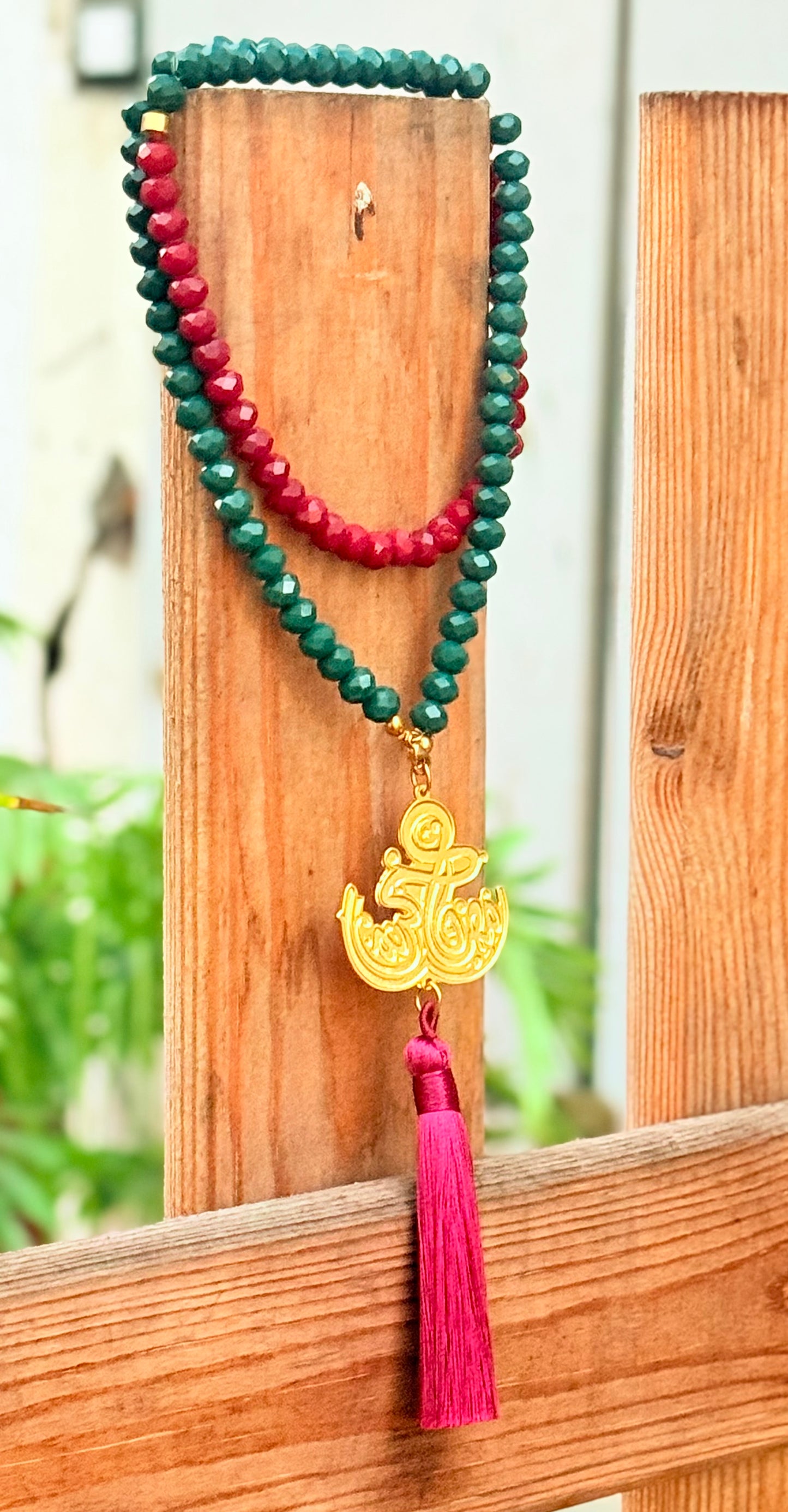 Layaly Ramadn Sebha & Necklace