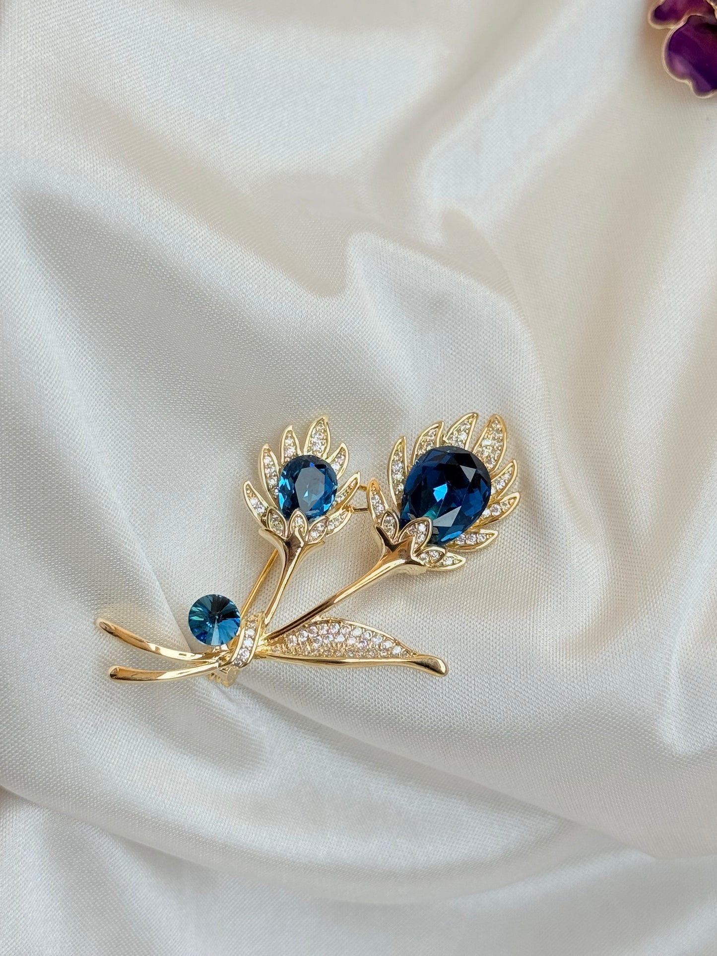 Dew Touch Brooch