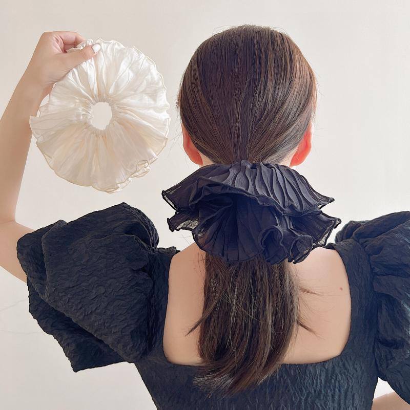 Ruffle Scrunch
