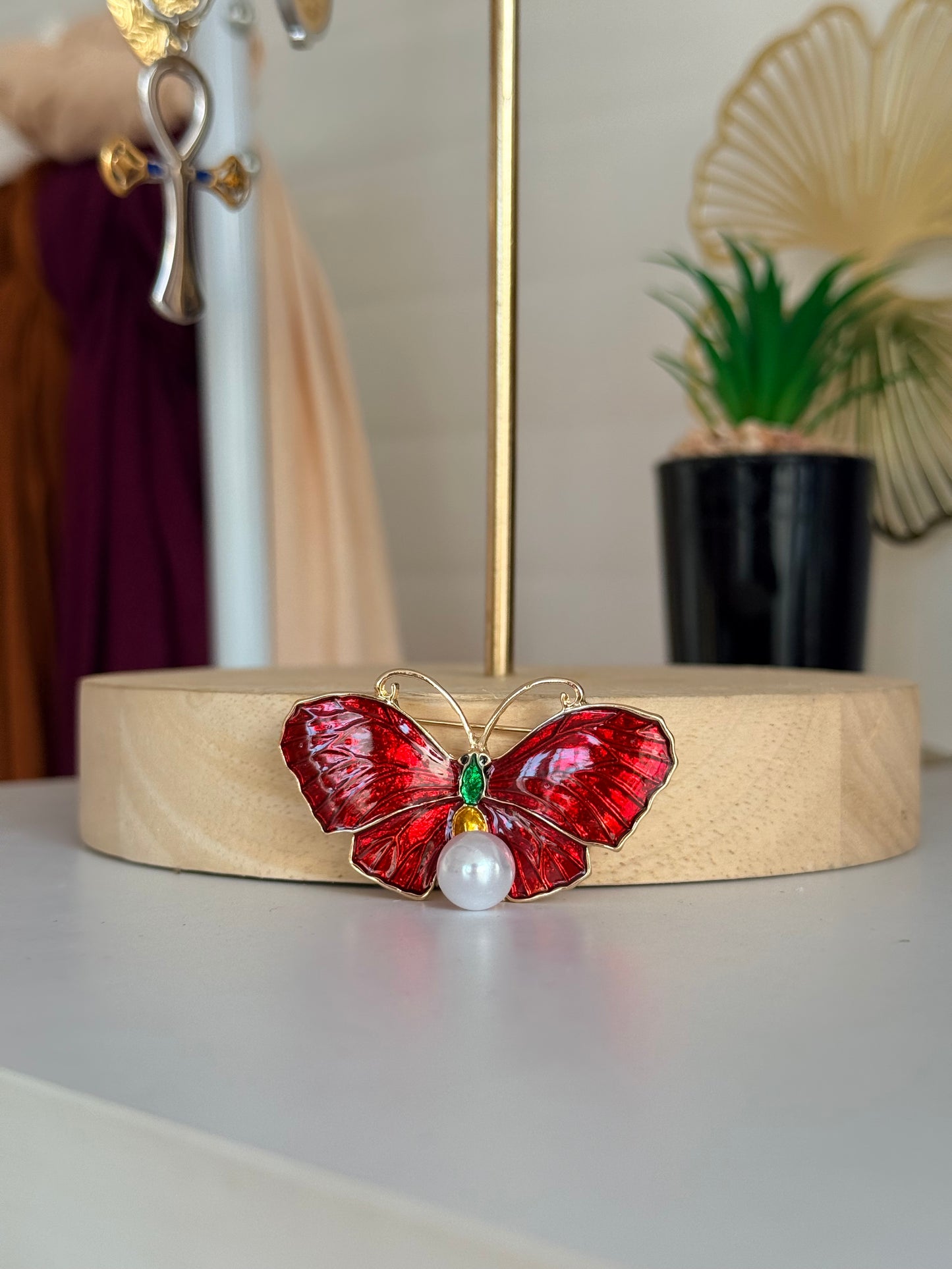 Mariposa Brooch
