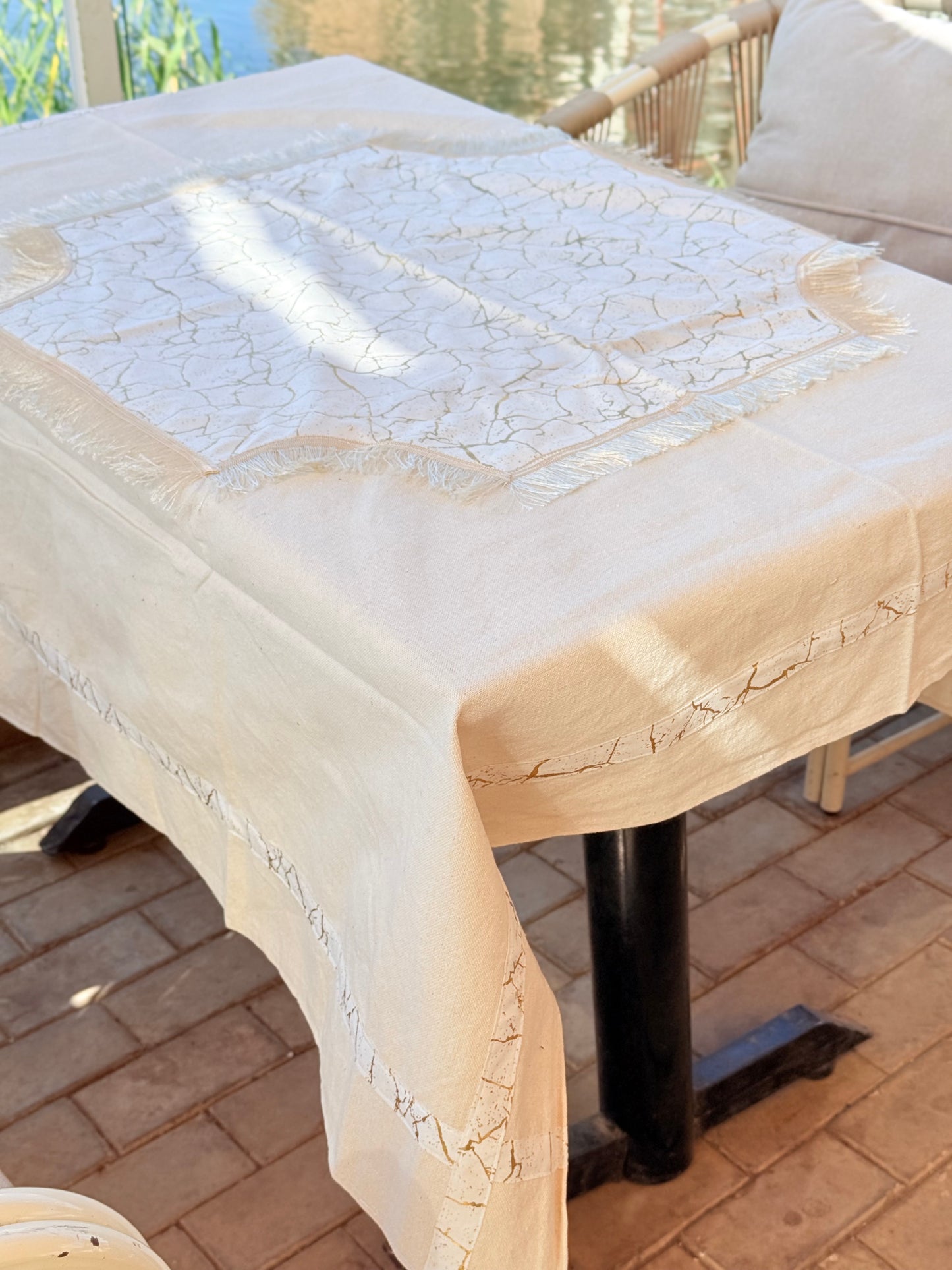 Aura Ramadan Table Cover