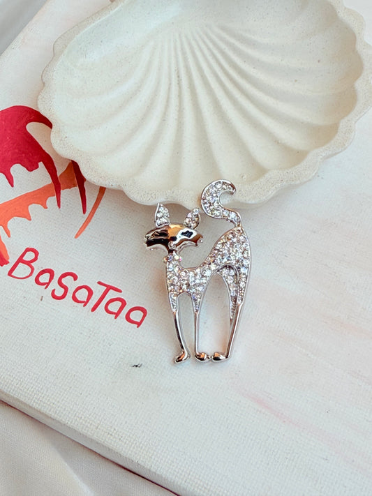 Winking Cat Pin