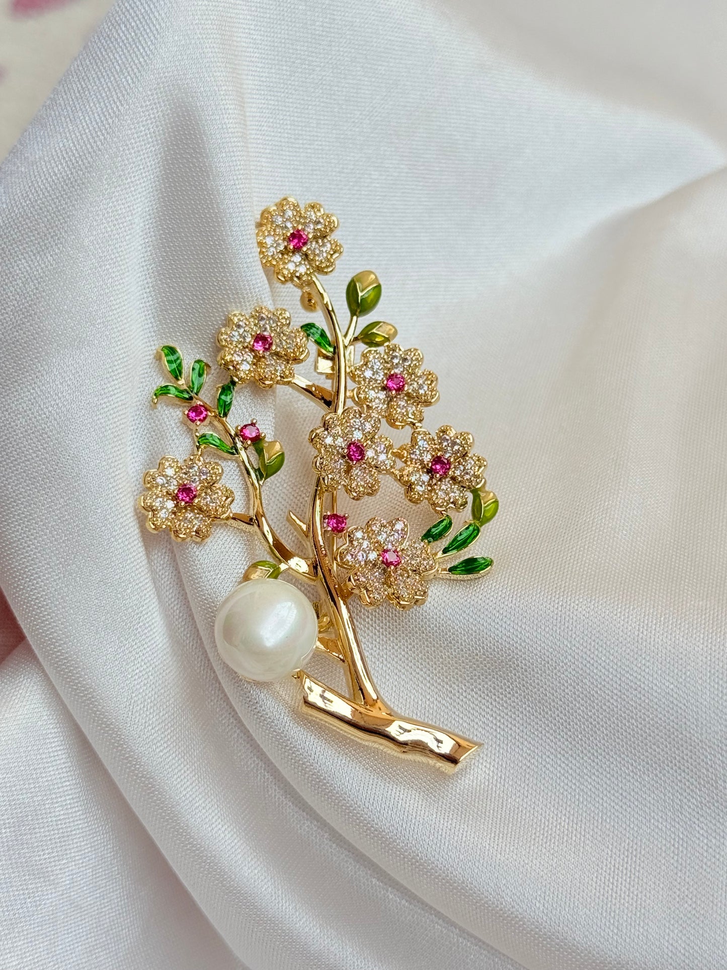 Rosy Mist Brooch