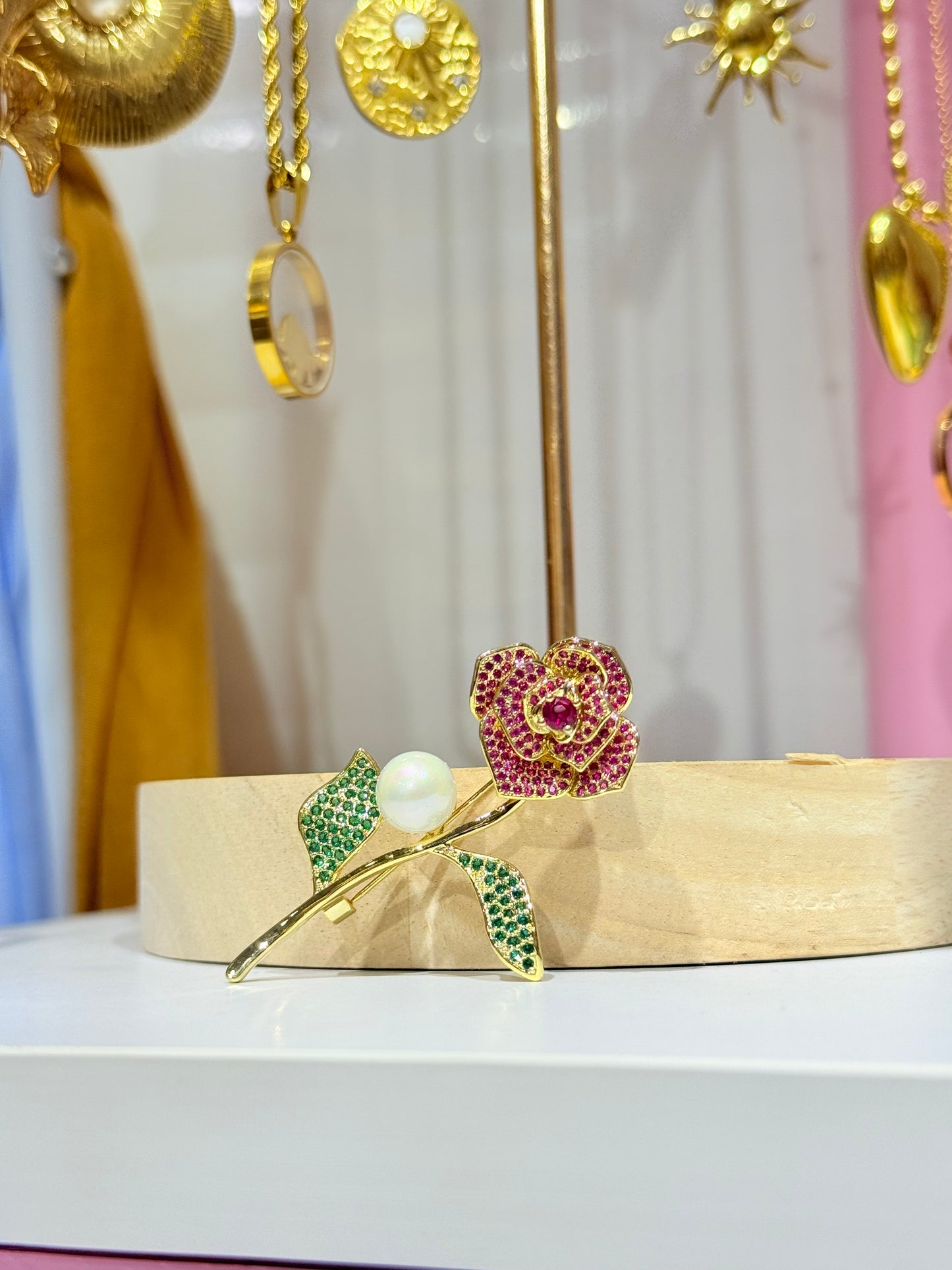 Pearl Glow Brooch