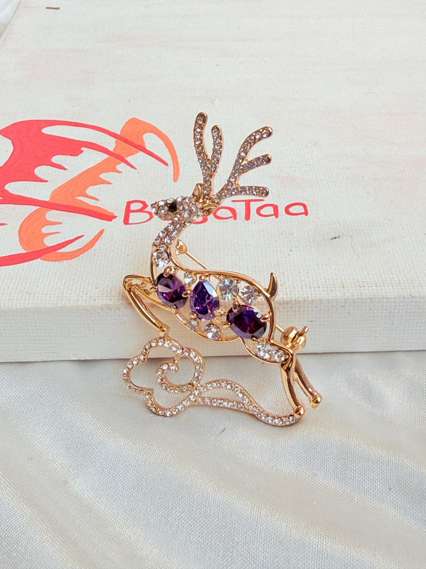 Lavender Gazelle Pin