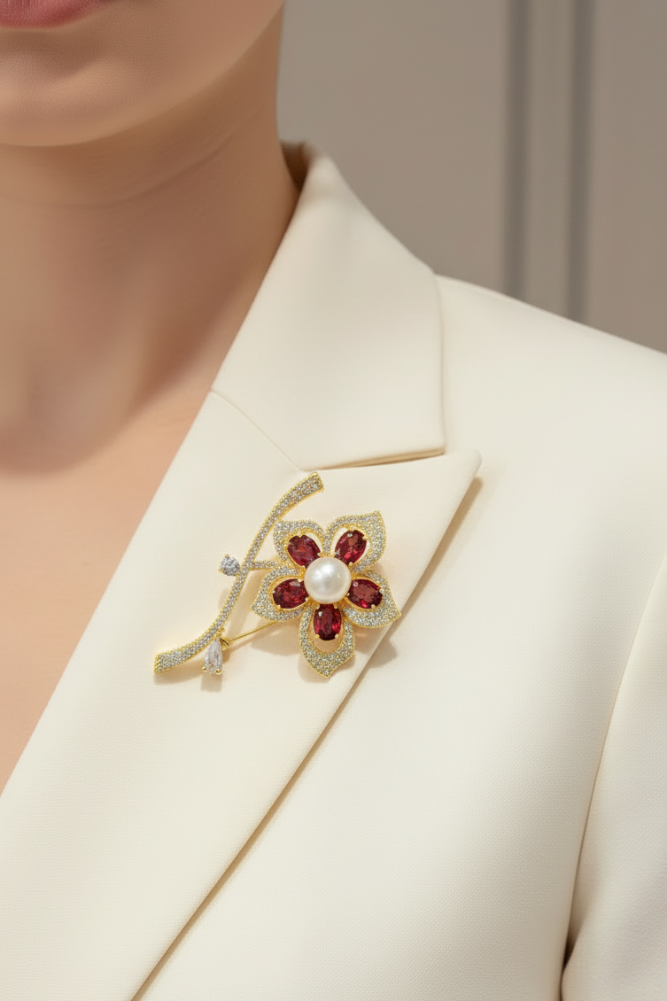 Tavi Brooch