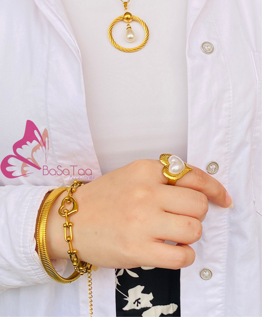 Pearly Heart Ring