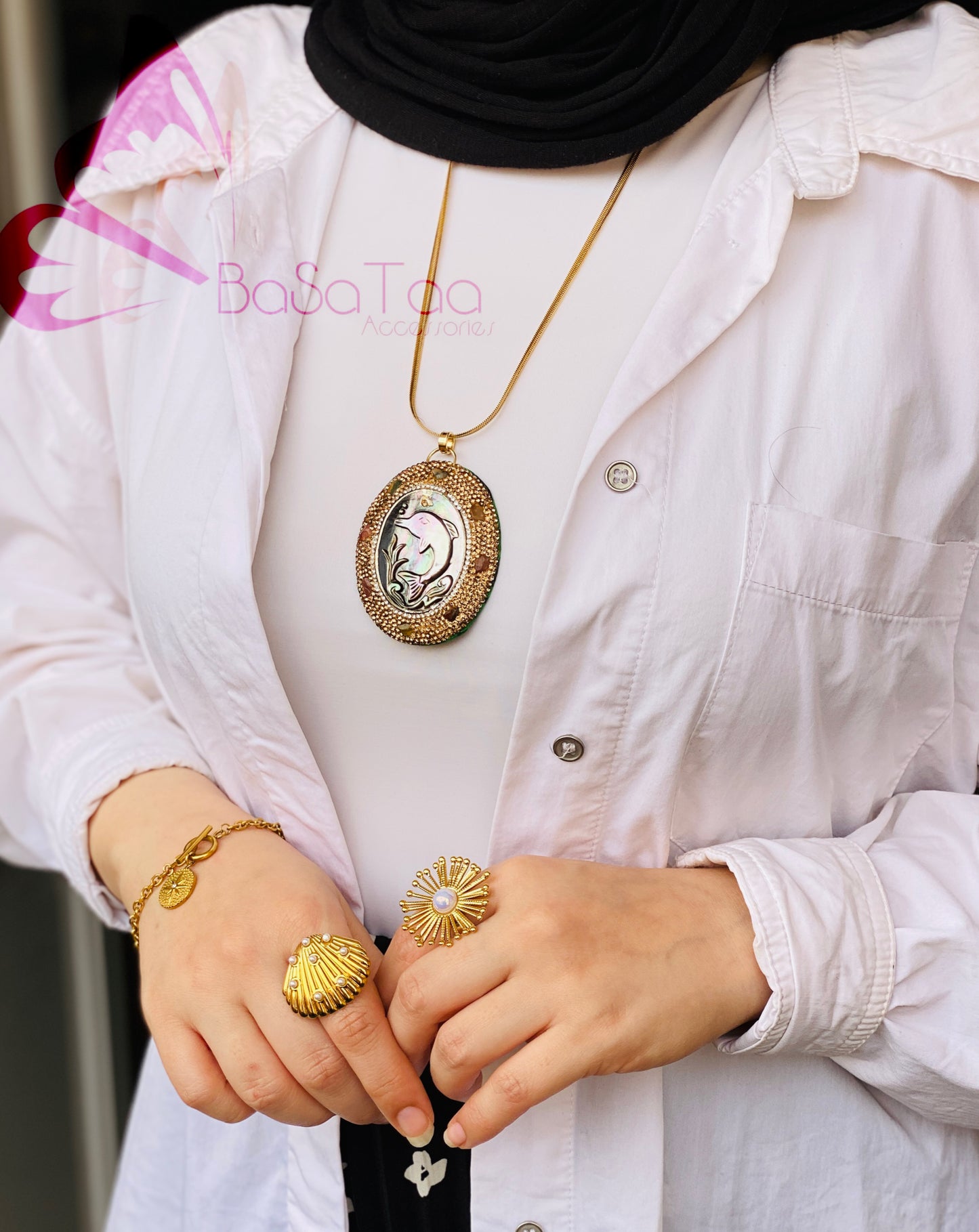 Dolphine Apalone Necklace