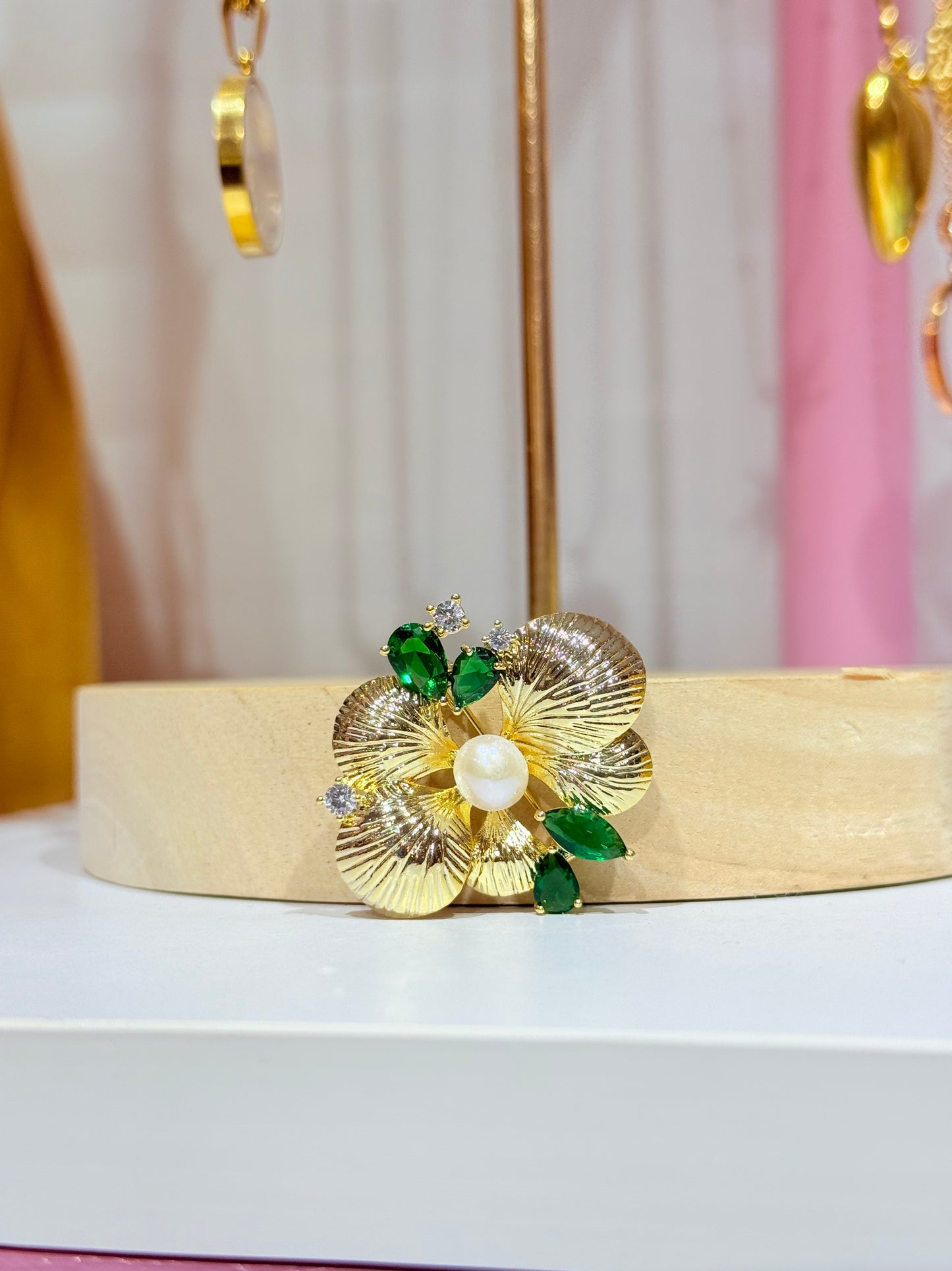Graceful Touch Brooch