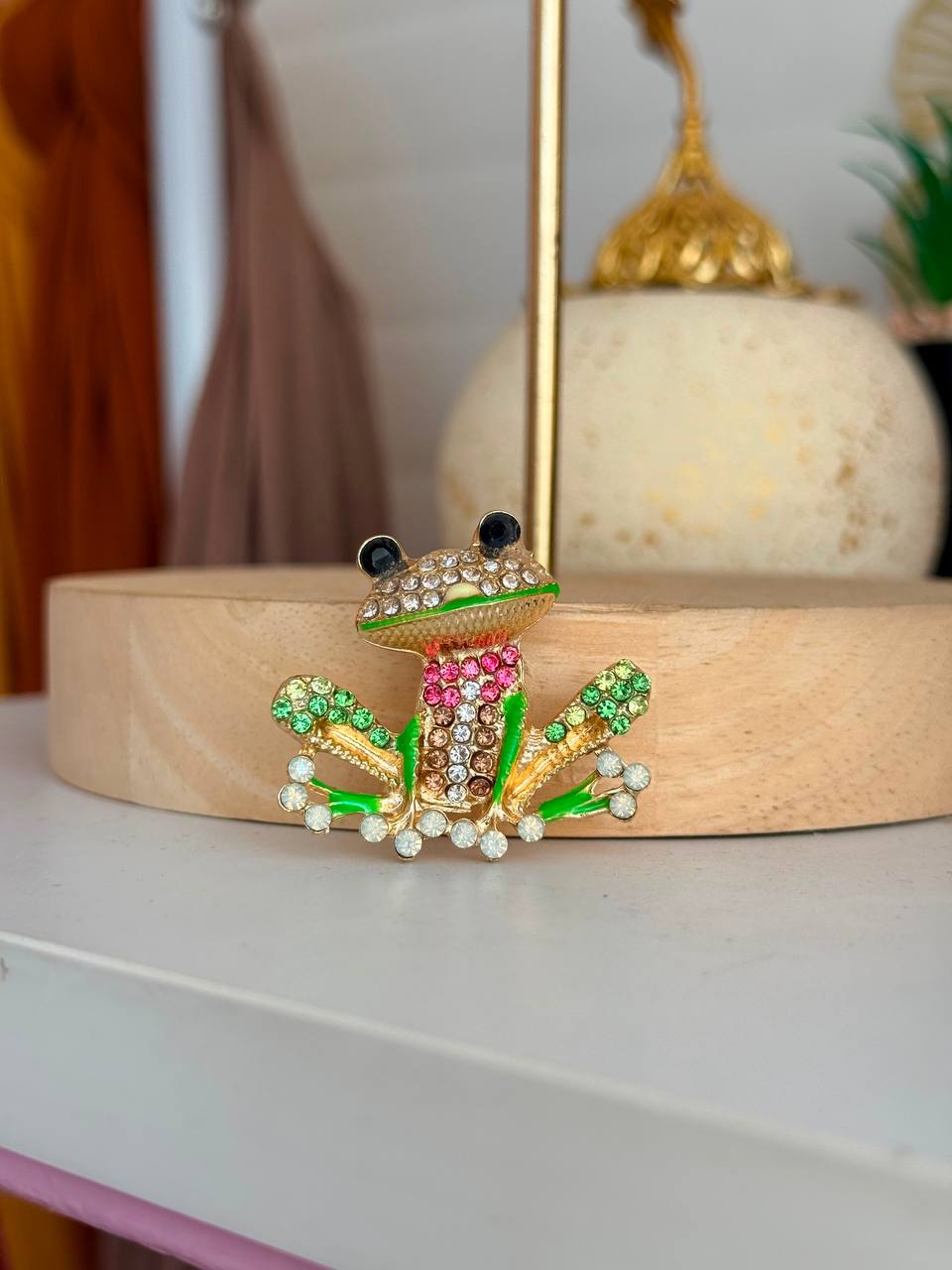Cheerful Frog Brooch