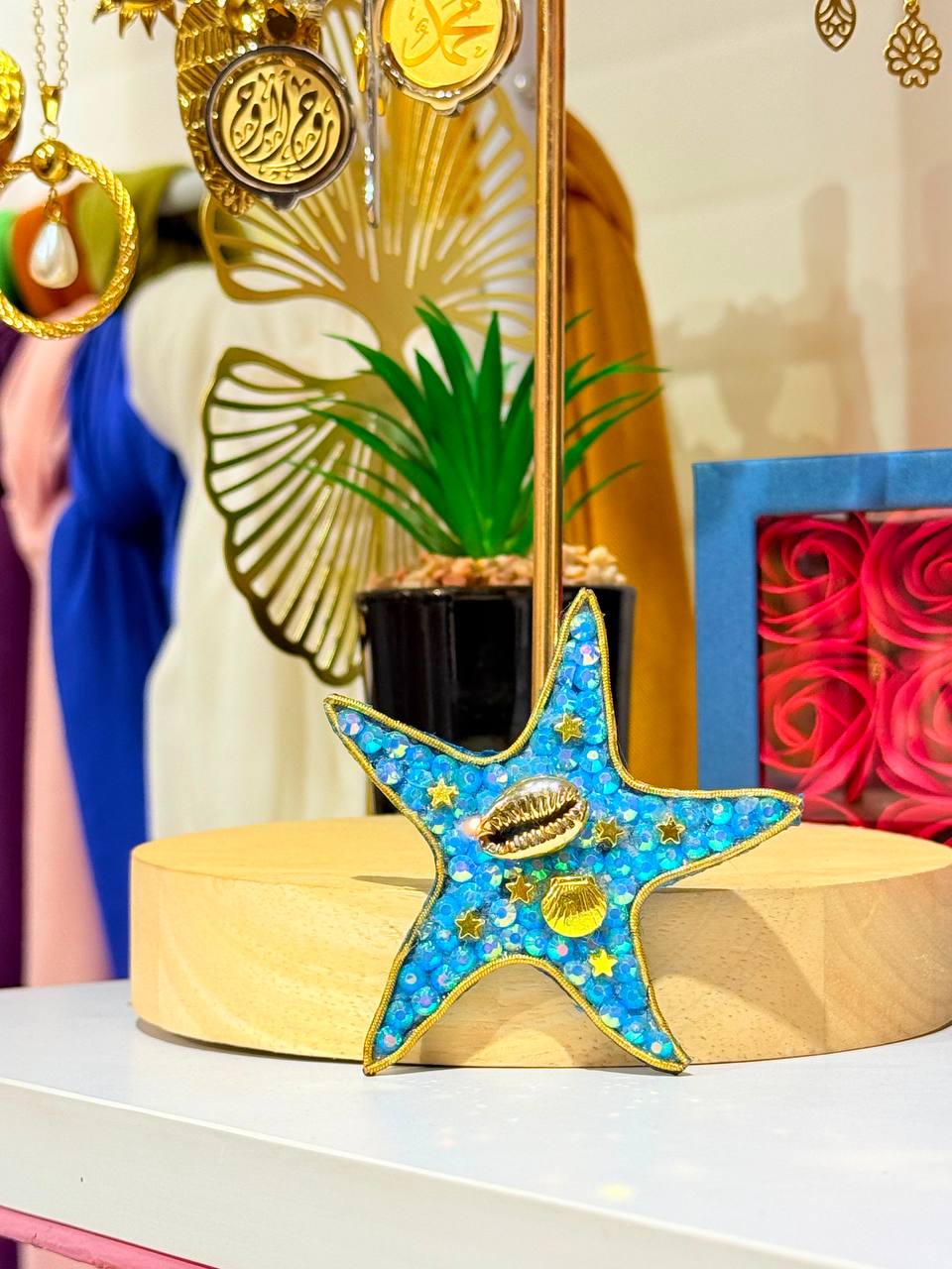 Pearl Star Magnetic Brooch