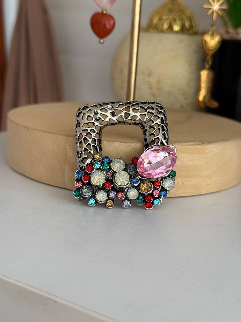 Alba Brooch