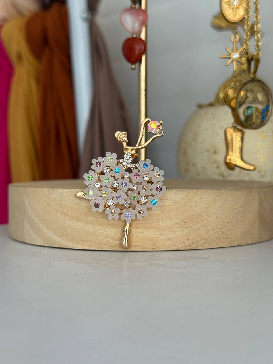 Vesper Brooch