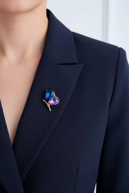 Solea Brooch