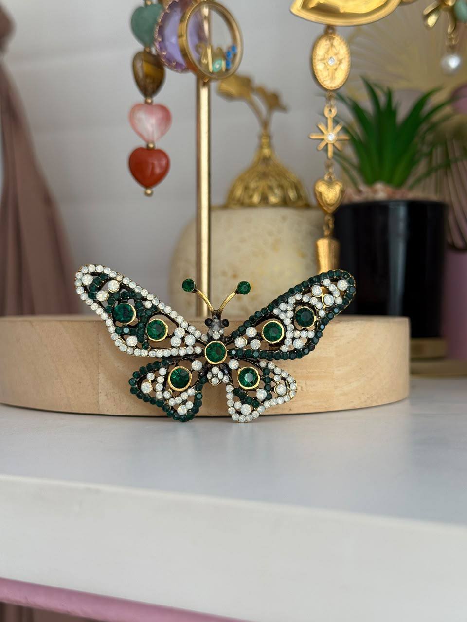 Nomi Brooch